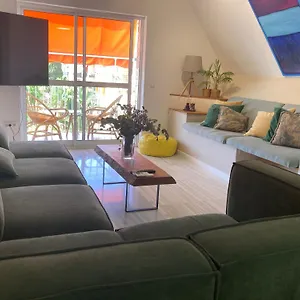 https://casa-de-la-playa-la-cala-del-moral.1costadelsol.com